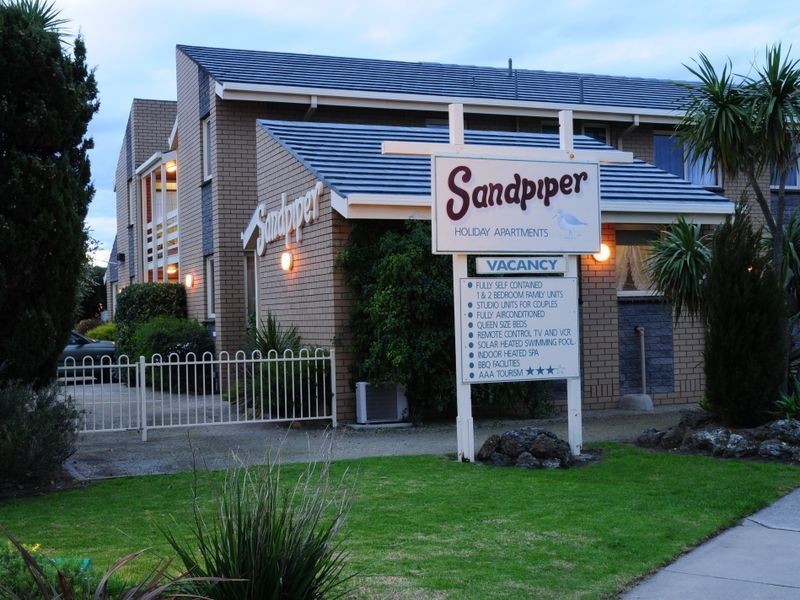 15 Roadknight Street, Lakes Entrance VIC 3909