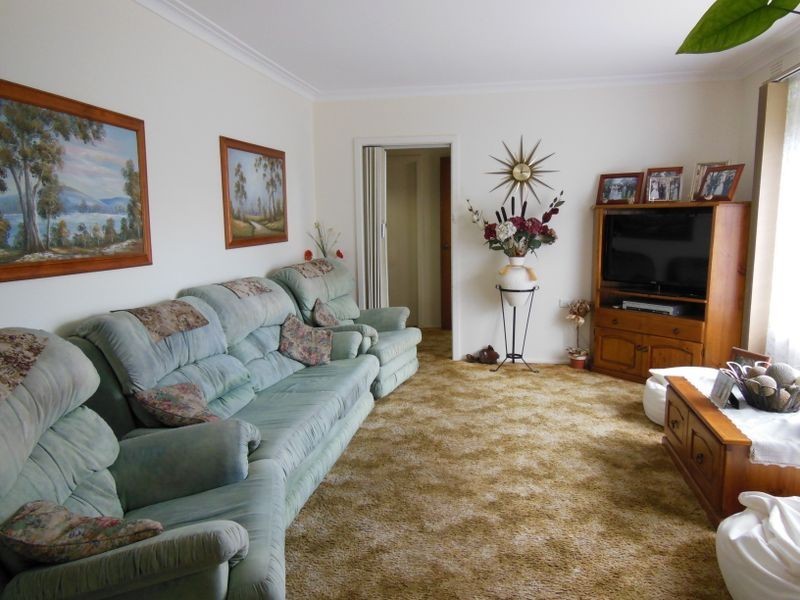 15 Roadknight Street, Lakes Entrance VIC 3909