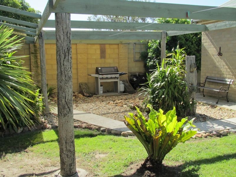 6 Elm Street, Metung VIC 3904