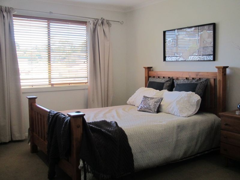 41 McCullough Street, Lakes Entrance VIC 3909