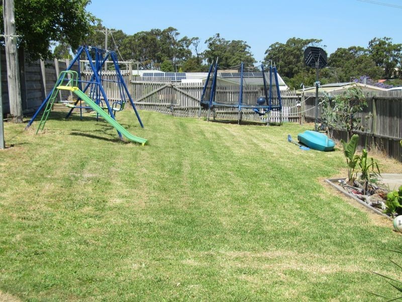 47 McCullough Street, Lakes Entrance VIC 3909