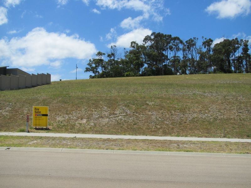 17 Riviera Court, Lakes Entrance VIC 3909