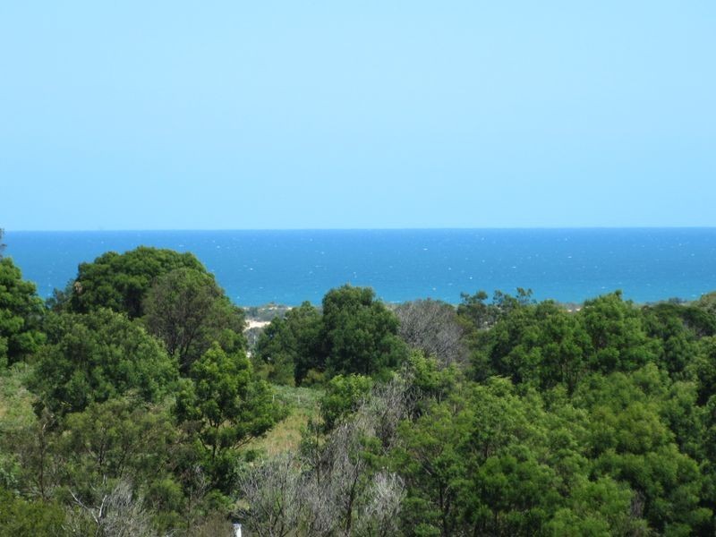 17 Riviera Court, Lakes Entrance VIC 3909