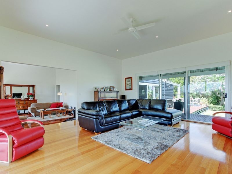 115 Mill Point Road, Lakes Entrance VIC 3909