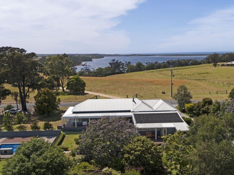 115 Mill Point Road, Lakes Entrance VIC 3909