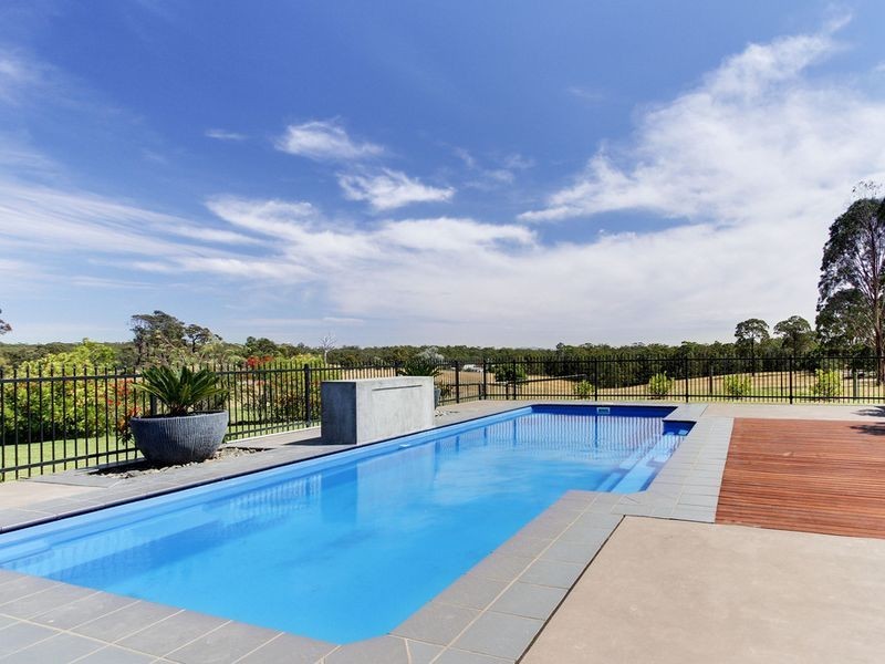 115 Mill Point Road, Lakes Entrance VIC 3909