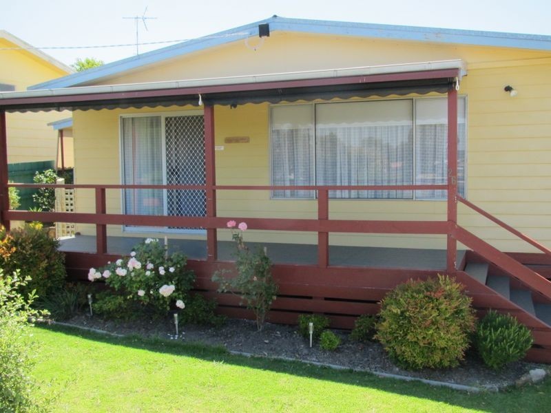 26 Panoramic Drive, Lakes Entrance VIC 3909