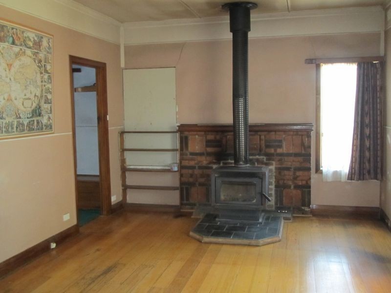 15 Jefferson Avenue, Lakes Entrance VIC 3909