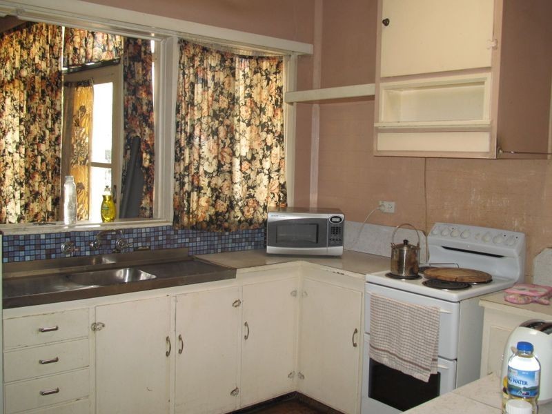 15 Jefferson Avenue, Lakes Entrance VIC 3909