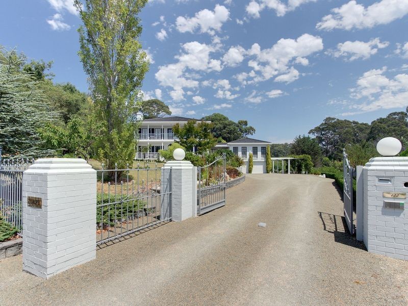 122 Albatross Road, Lakes Entrance VIC 3909