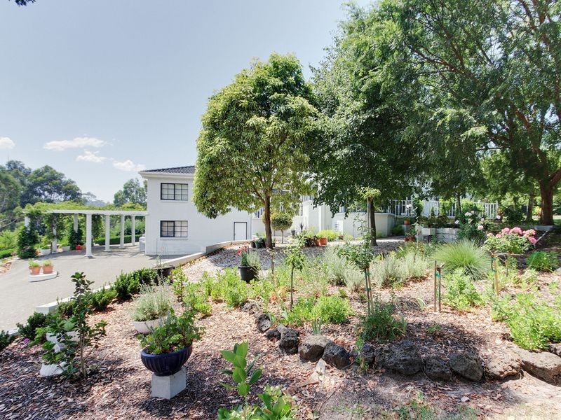 122 Albatross Road, Lakes Entrance VIC 3909