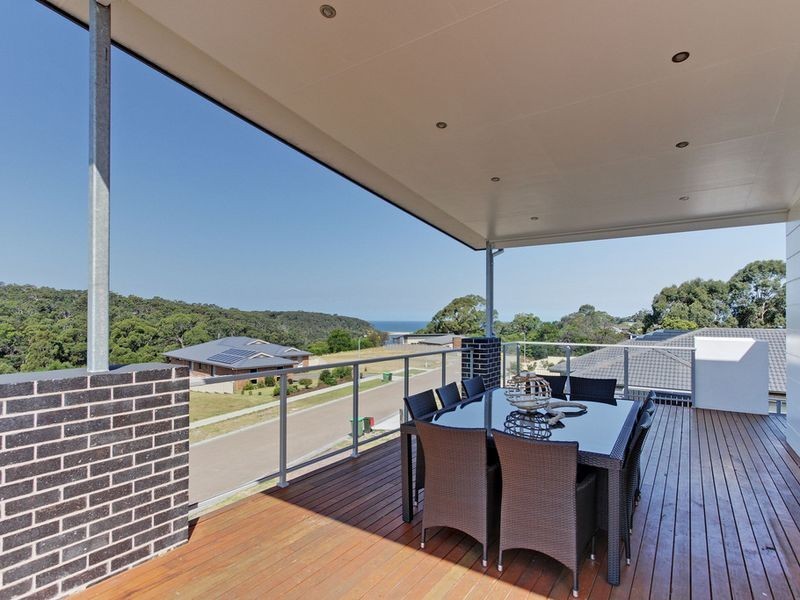 12 Lake Bunga Court, Lakes Entrance VIC 3909