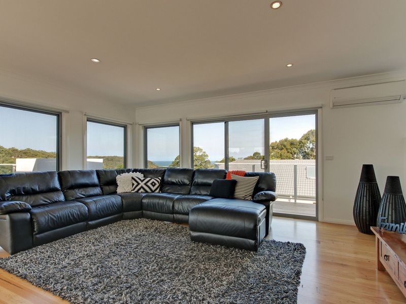 12 Lake Bunga Court, Lakes Entrance VIC 3909