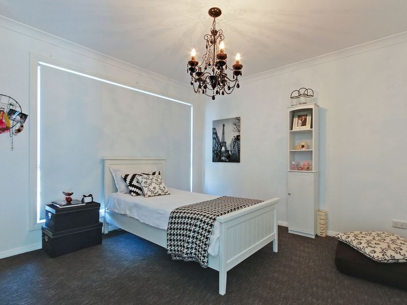 12 Lake Bunga Court, Lakes Entrance VIC 3909