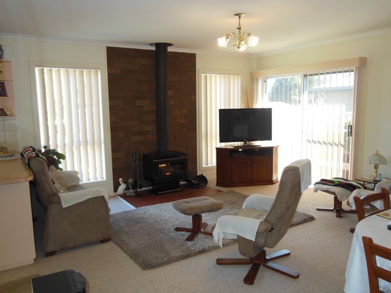 206 Thorpes Lane, Lakes Entrance VIC 3909