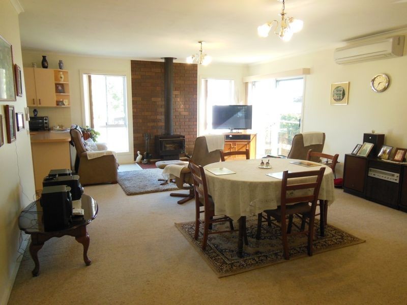 206 Thorpes Lane, Lakes Entrance VIC 3909