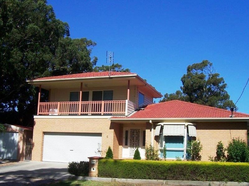 6 McMahons Road, Lakes Entrance VIC 3909