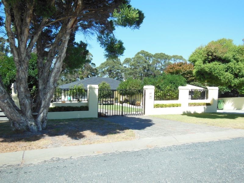 46 Creighton Street, Lakes Entrance VIC 3909