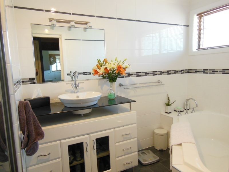 46 Creighton Street, Lakes Entrance VIC 3909