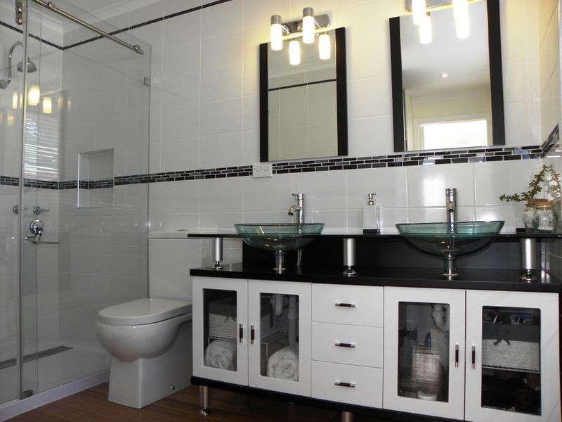 46 Creighton Street, Lakes Entrance VIC 3909