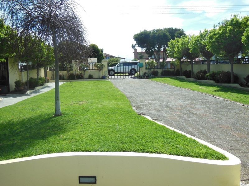 46 Creighton Street, Lakes Entrance VIC 3909