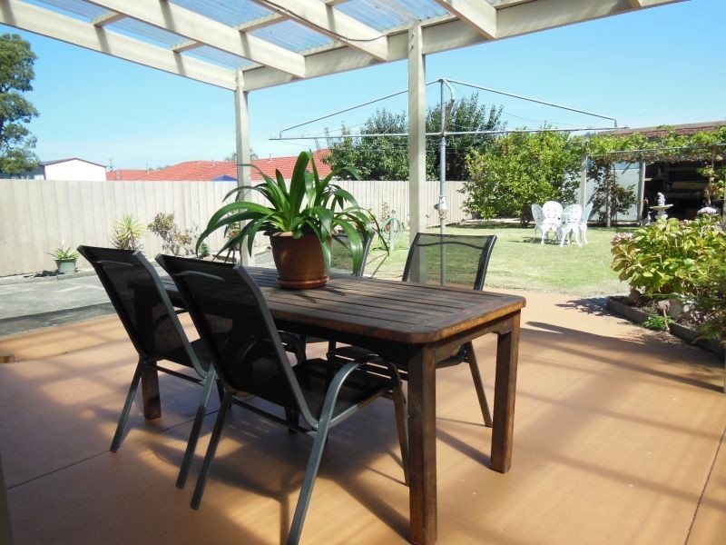 7 Bowler Street, Lakes Entrance VIC 3909