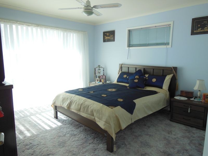 75 Lakeside Drive, Lakes Entrance VIC 3909