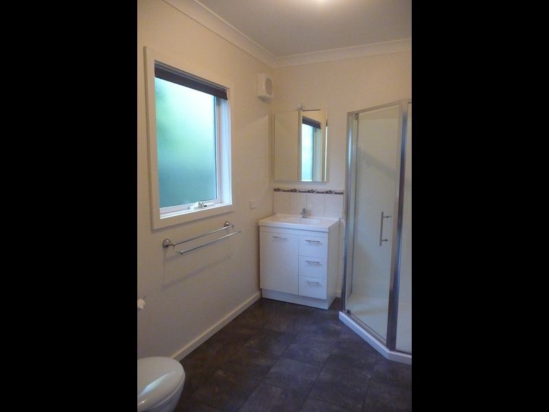 73 Hazel Road, Kalimna VIC 3909