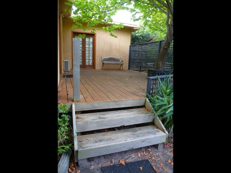 73 Hazel Road, Kalimna VIC 3909