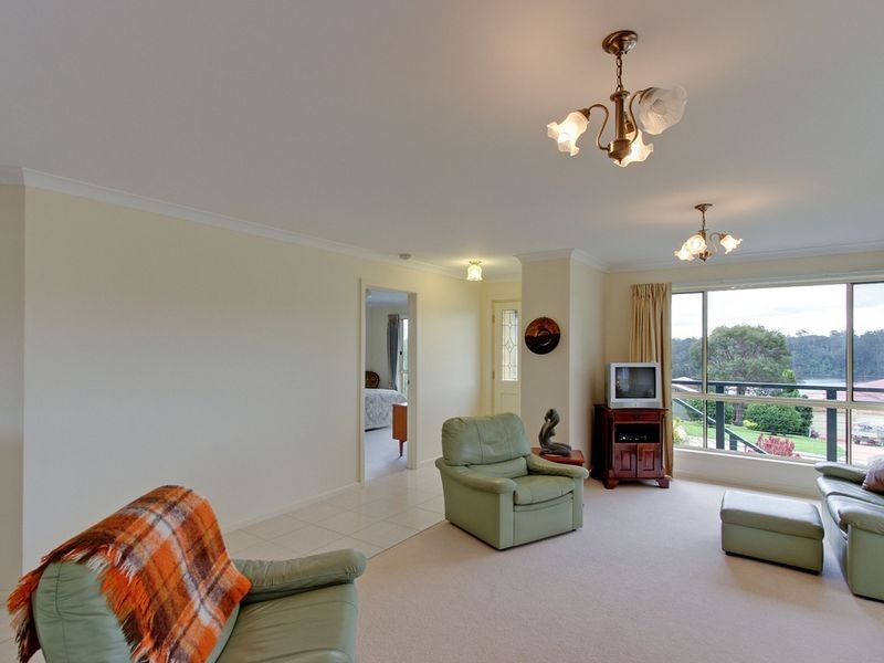 9 The Balcony, Lakes Entrance VIC 3909