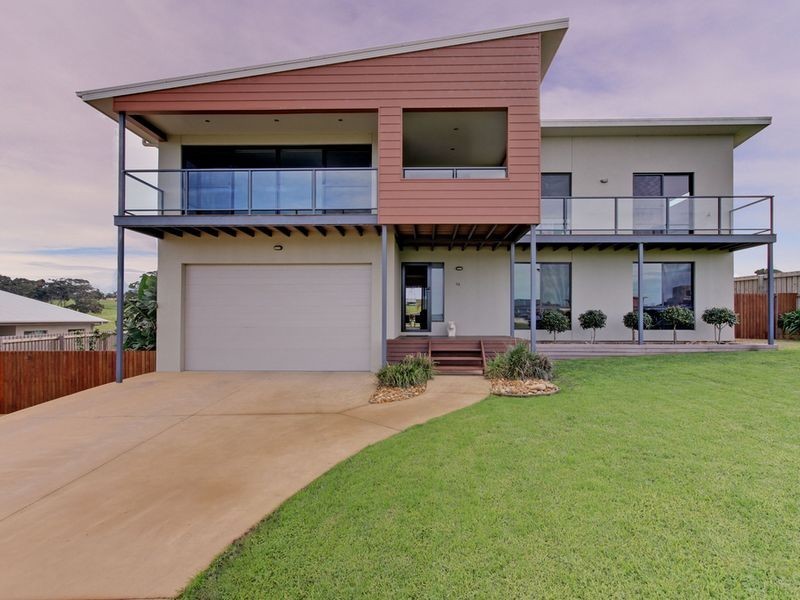 39 Sea Lakes Close, Lakes Entrance VIC 3909