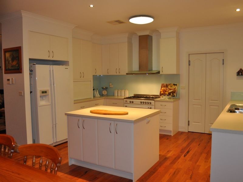 30 Tranquil Court, Lakes Entrance VIC 3909