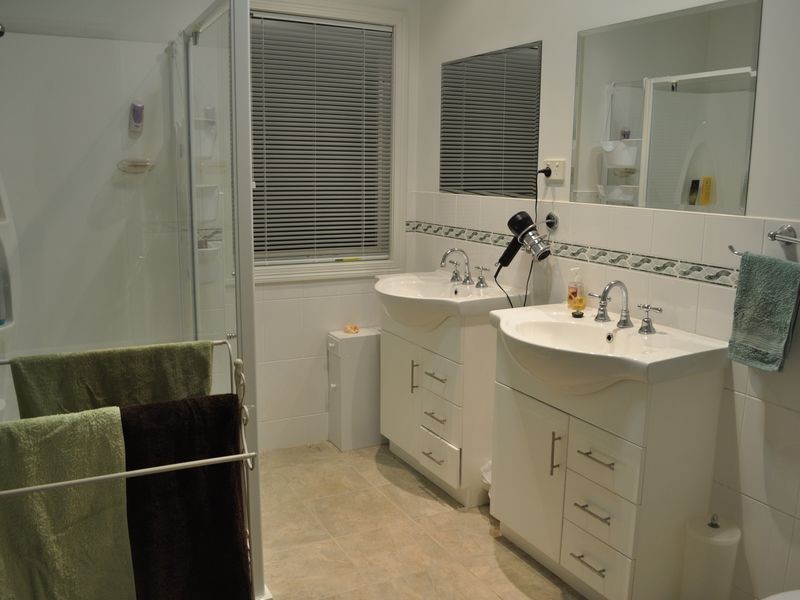 30 Tranquil Court, Lakes Entrance VIC 3909