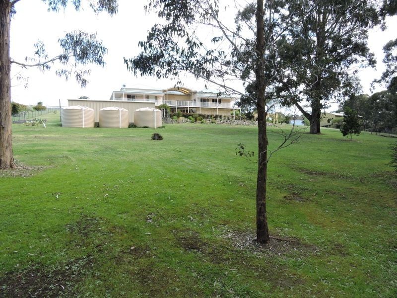 30 Tranquil Court, Lakes Entrance VIC 3909