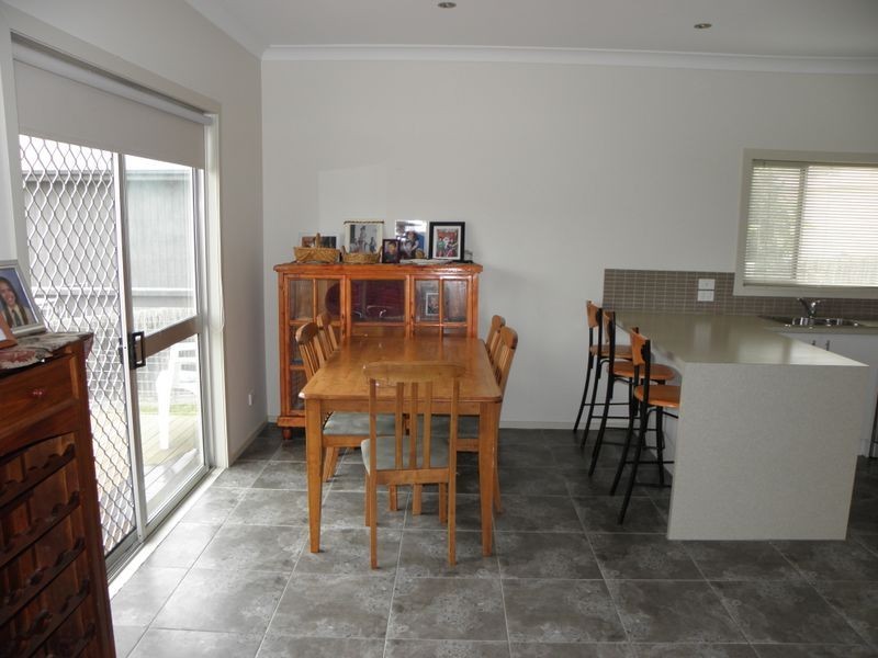 6 Foam Street, Lakes Entrance VIC 3909