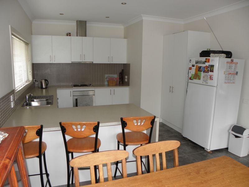6 Foam Street, Lakes Entrance VIC 3909