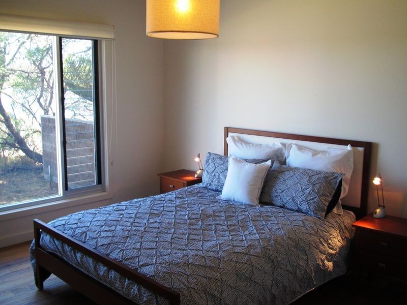 18 Middle Street, Lakes Entrance VIC 3909