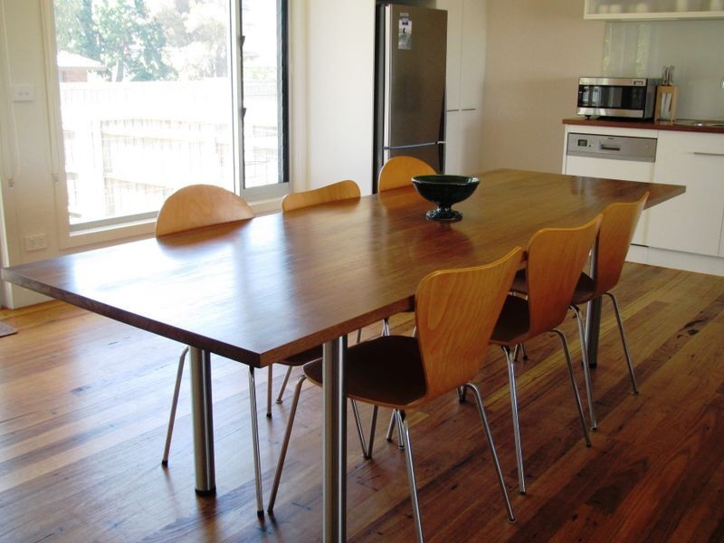 18 Middle Street, Lakes Entrance VIC 3909