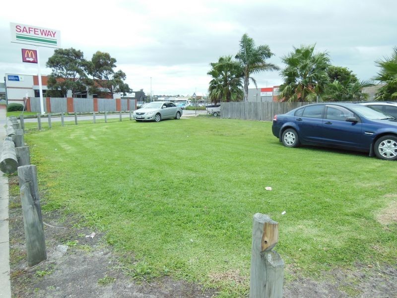 6 Mechanics Street, Lakes Entrance VIC 3909
