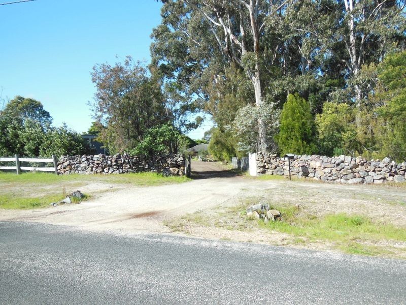 44 Beveridges Road, Lakes Entrance VIC 3909