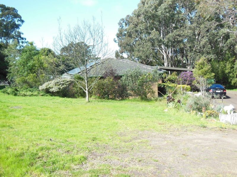 44 Beveridges Road, Lakes Entrance VIC 3909