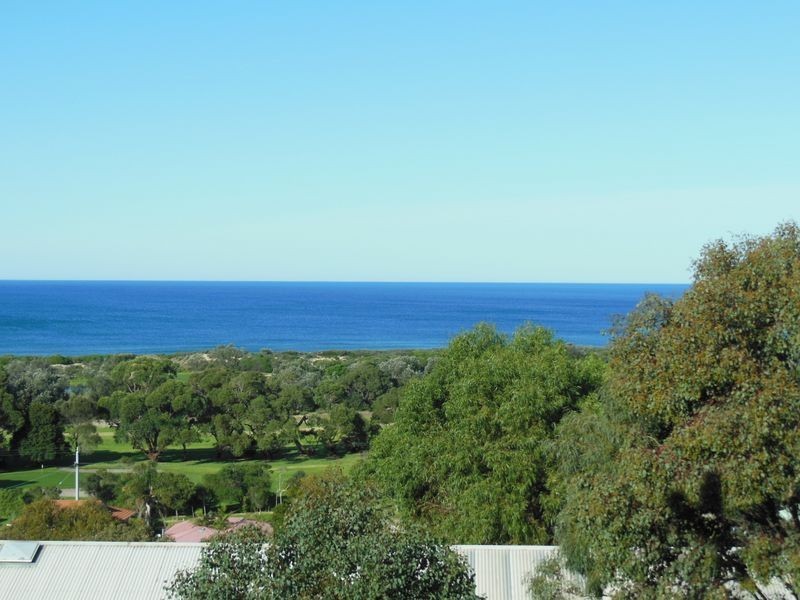 8 McRae Street, Lakes Entrance VIC 3909