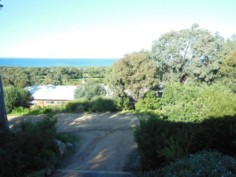 8 McRae Street, Lakes Entrance VIC 3909