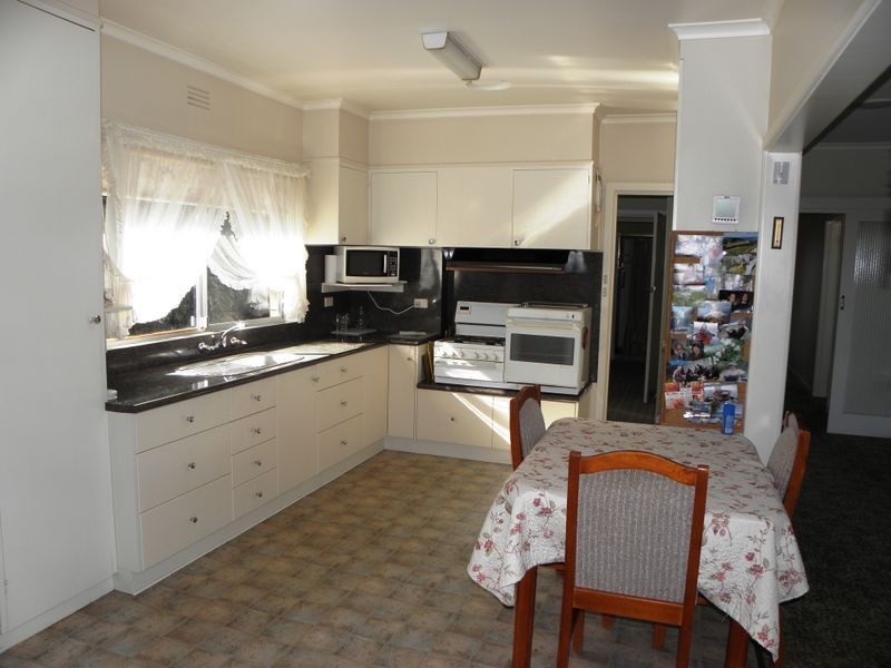 17 Sudings Road, Lakes Entrance VIC 3909