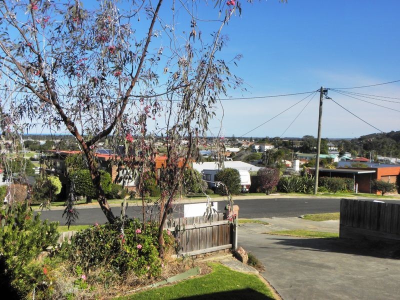 17 Sudings Road, Lakes Entrance VIC 3909