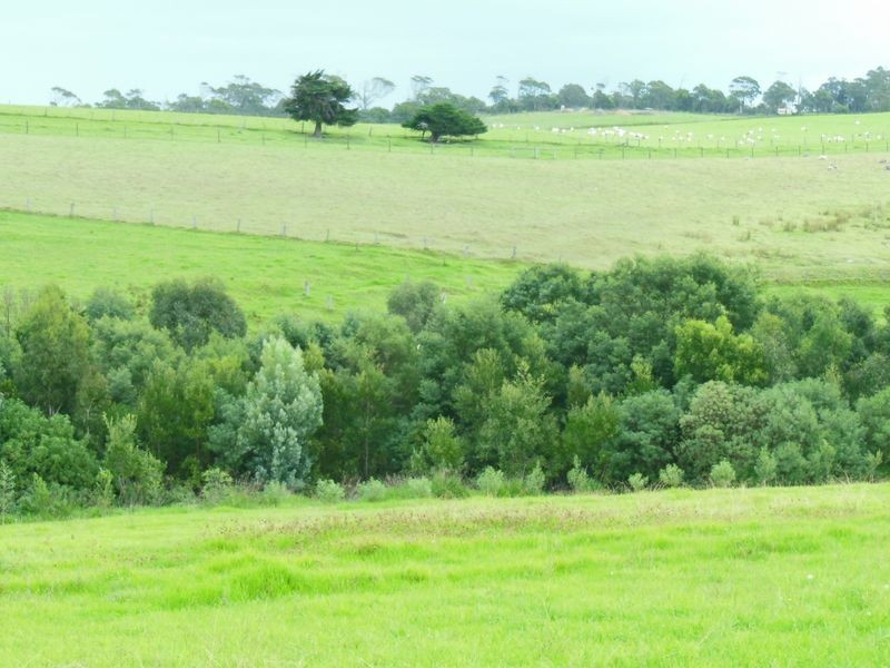 102/77 Stirling Drive, Lakes Entrance VIC 3909