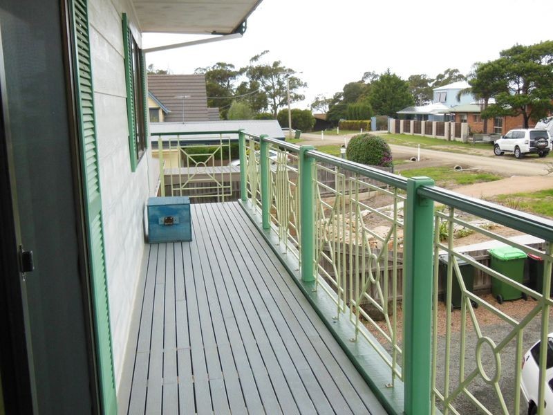 7 Sandbar Drive, Lakes Entrance VIC 3909