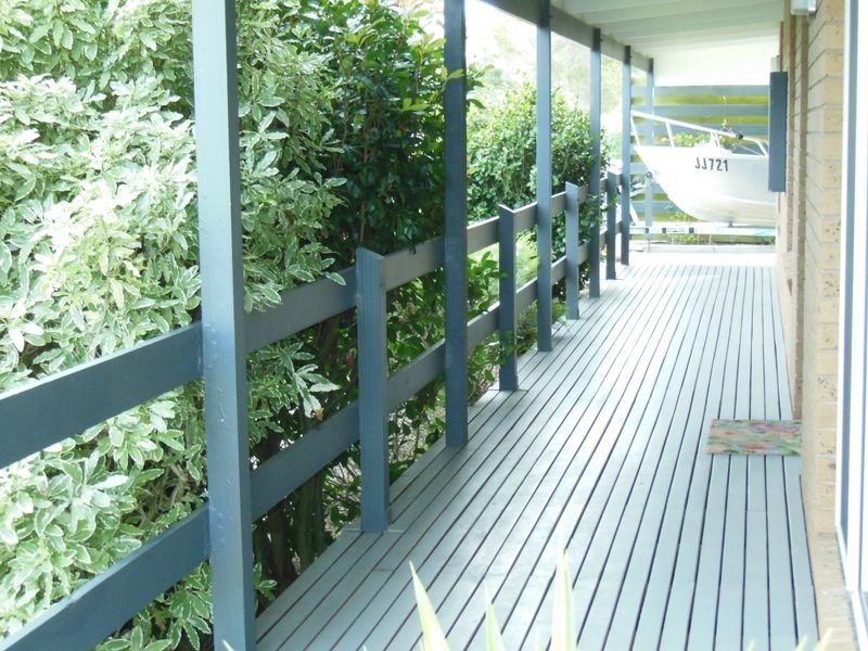 24 Abalone Avenue, Lakes Entrance VIC 3909