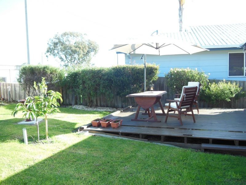 5 Hill Court, Lakes Entrance VIC 3909