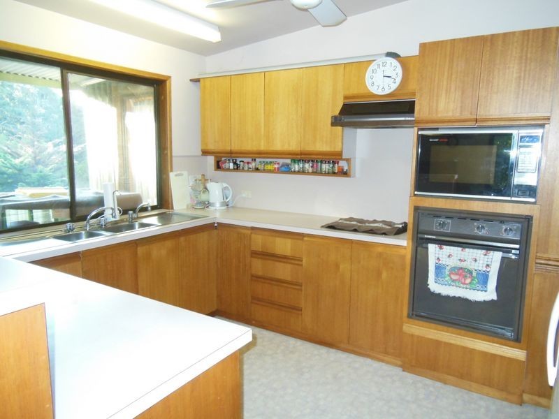 26 & 26a Secomb Close, Lakes Entrance VIC 3909